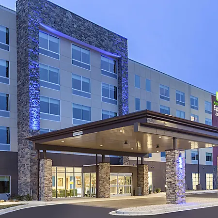 Holiday Inn Express & Suites - Hudson I-94 By Ihg